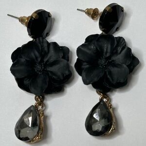 Black 1980’s 1990’s Party Style dangle earrings Rhinestones Flower Statement